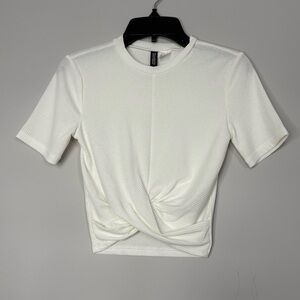 H&M White Ribbed Twist Front Crop Top Short Sleeve Size XS Valentine’s Day